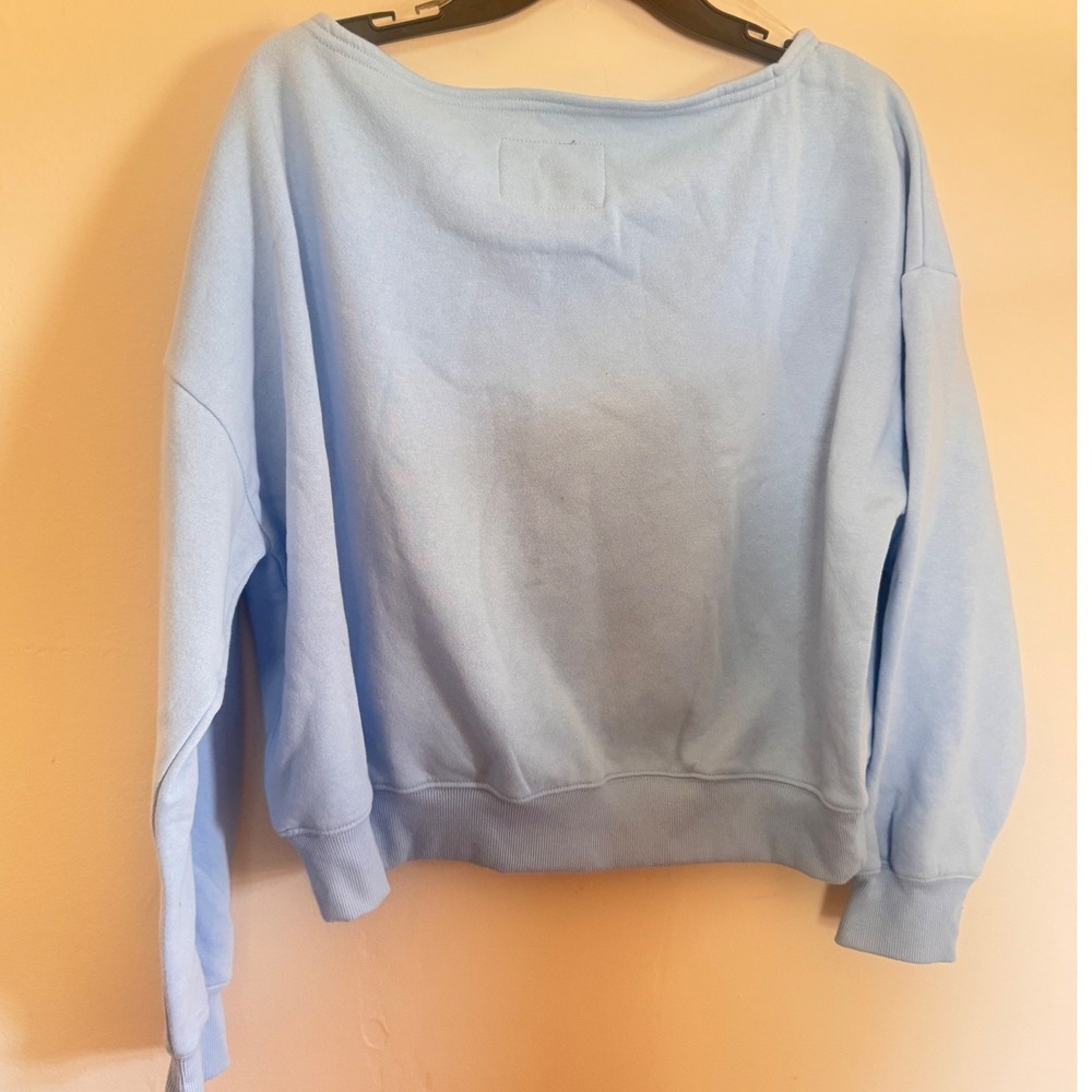Peanuts Snoopy Graphic Sweatshirt Blue Sequin Bow Boat Neck Pullover M NEW - Picture 2 of 3
